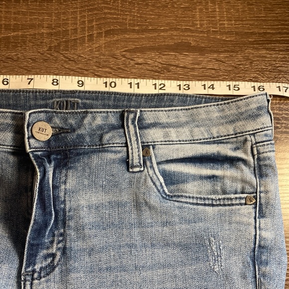 Women’s EUC Kut From The Kloth Cropped Straight Leg Jeans Size 10 - Picture 4 of 9